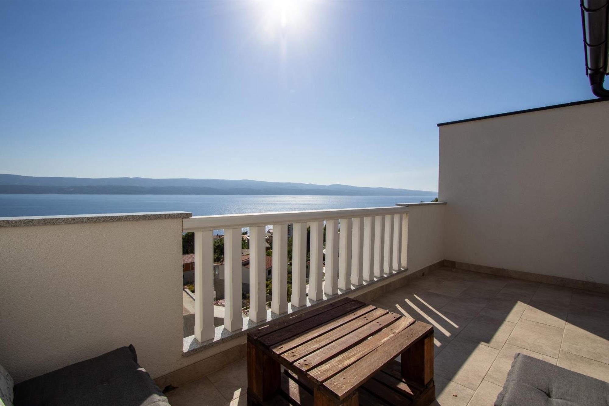 Apartament Apartman Rojo Omiš Zewnętrze zdjęcie